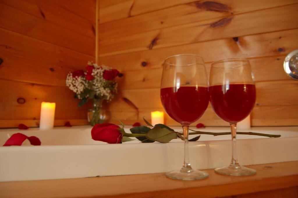 Little Cabin All To Yourself Сивиървил Екстериор снимка